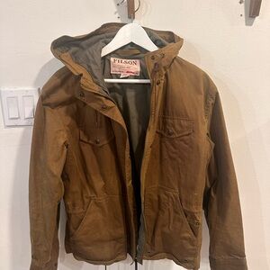 Filson Women’s Waxed Cotton Tan Field Jacket